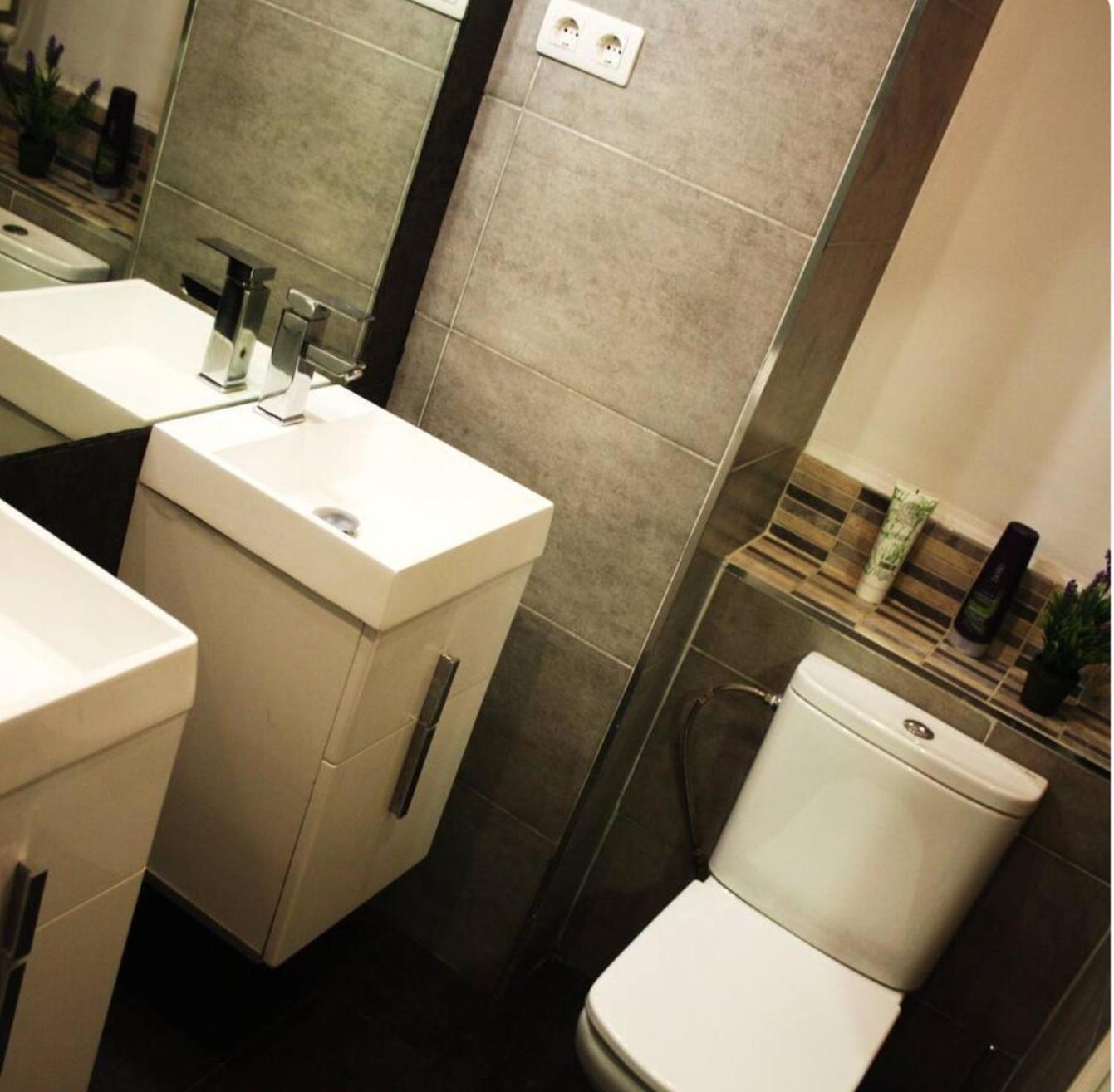 Suite En Apartamento Privado Terraza Centro Bilbao Eksteriør bilde